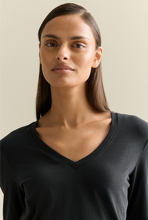 Black Cotton V Neck Long Sleeved T-shirt - WOMEN T-Shirts & Tops | Trenery