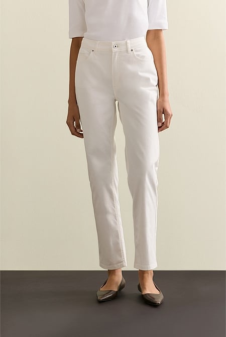 Modern Sateen Straight Leg Jean