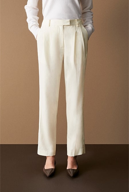 Stretch Wool Pleat Front Pant