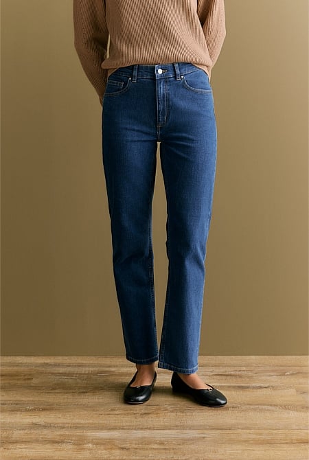 Mid Rise Straight Leg Jean