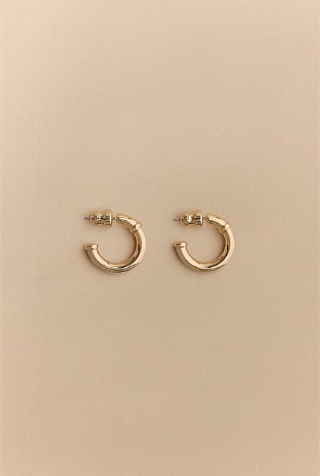 Lutra Hoop Earrings