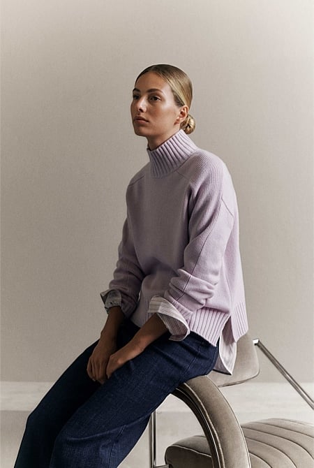 Merino Funnel Neck Pullover
