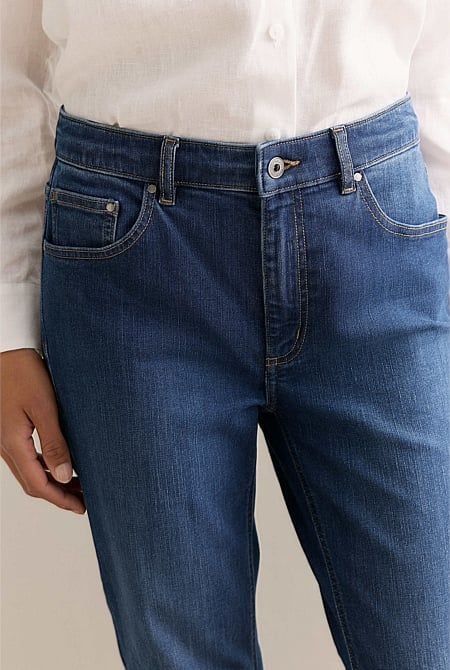 Mid Rise Straight Leg Jean