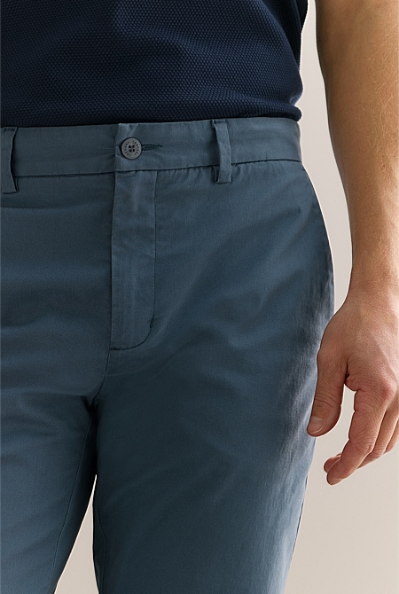 Slim Fit Modern Chino Pant