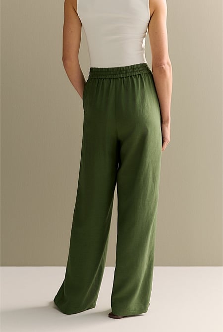 Draped Wide Leg Pull On Pant