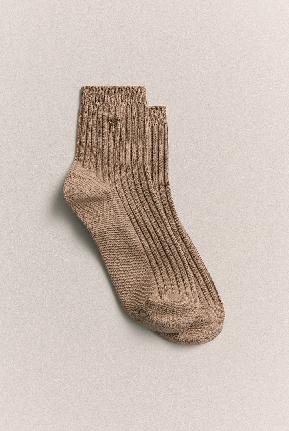 Monogram Rib 1/4 Crew Sock