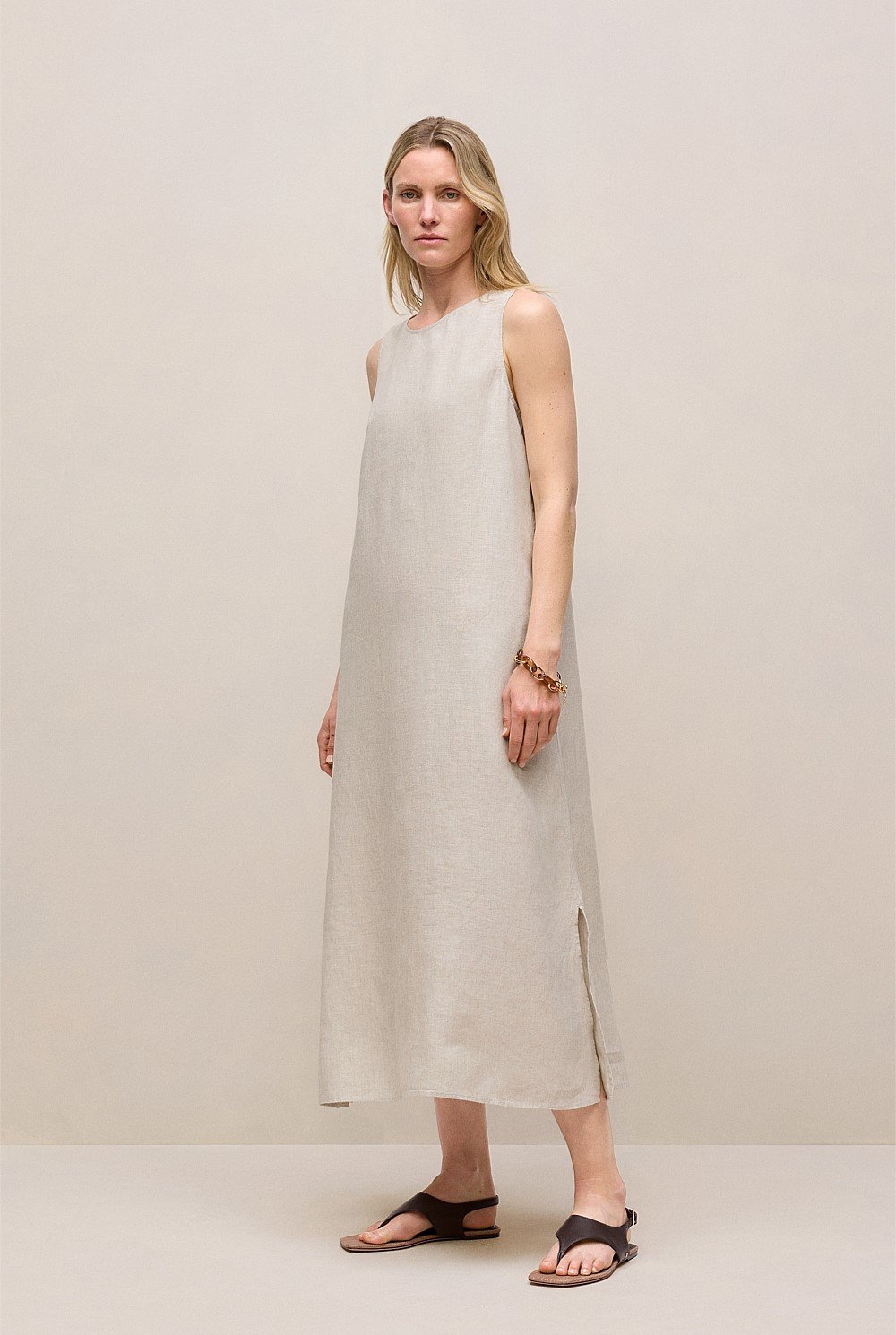Linen Sleeveless Column Dress