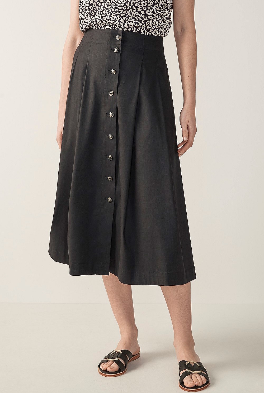 Stretch Linen Pleat Front Skirt