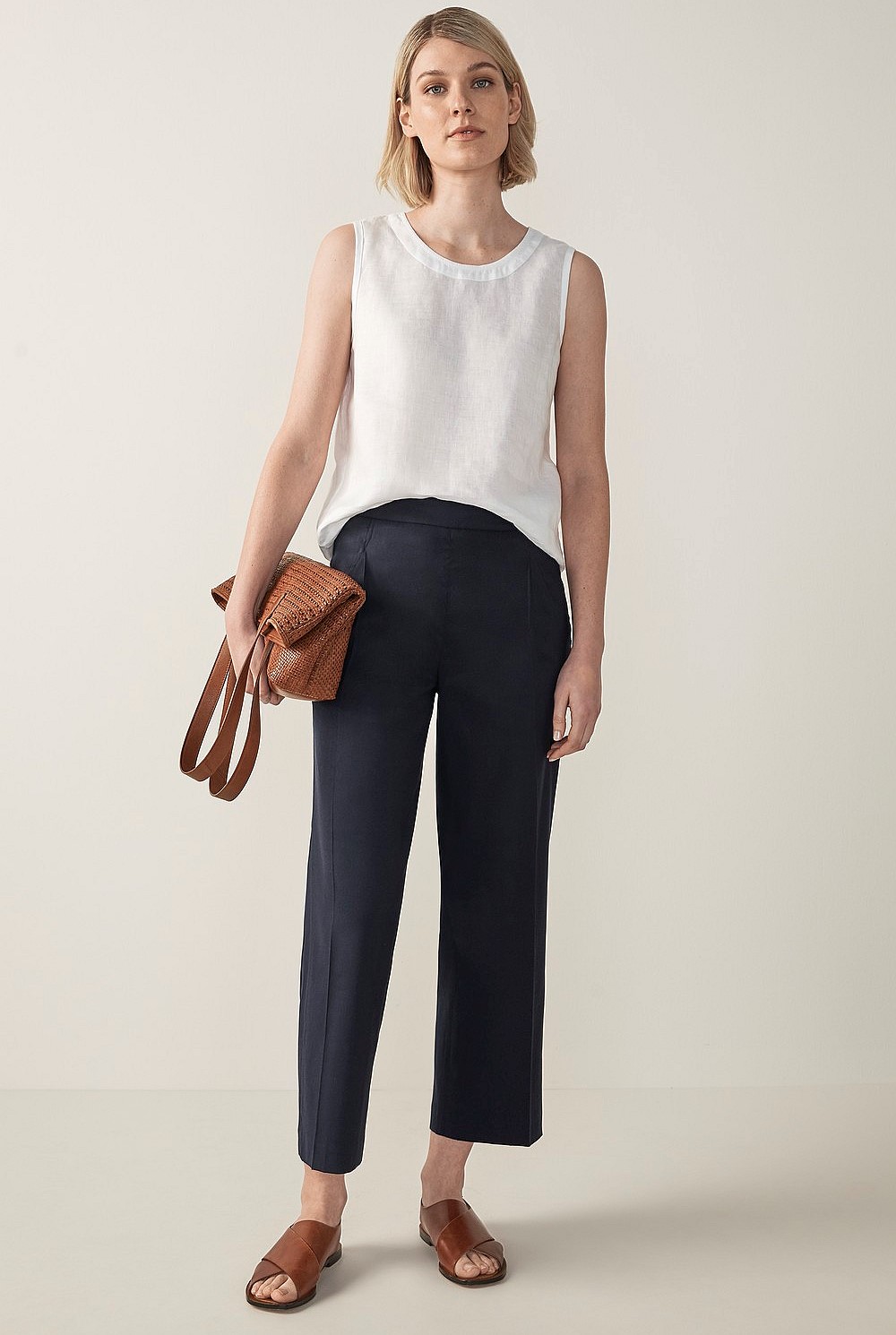 Stretch Linen Pleat Front Pant