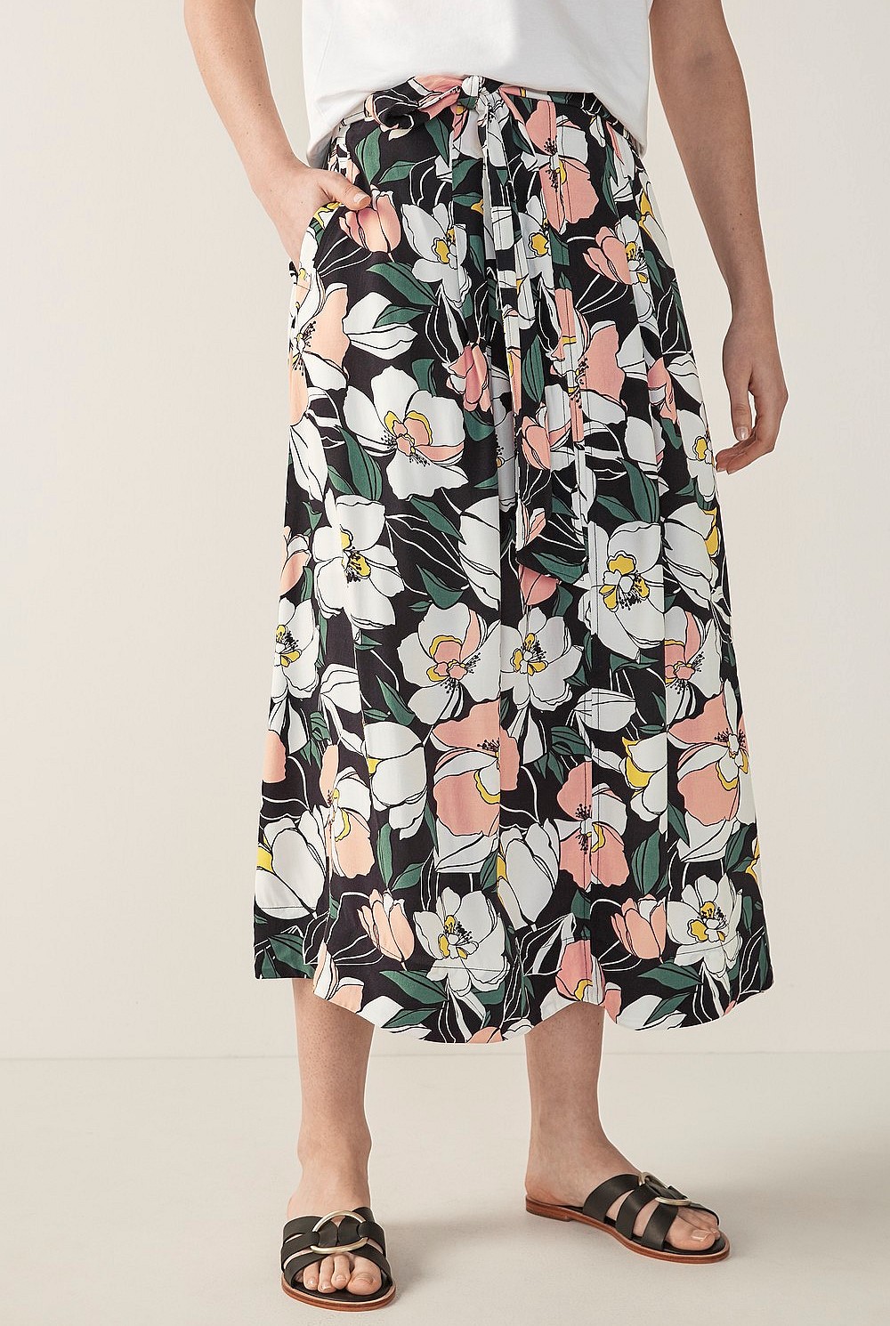 Magnolia Print Skirt