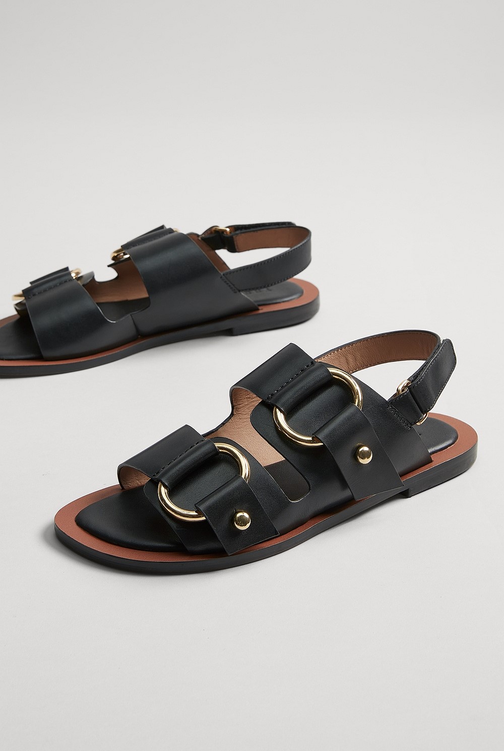 Ezra Sandal