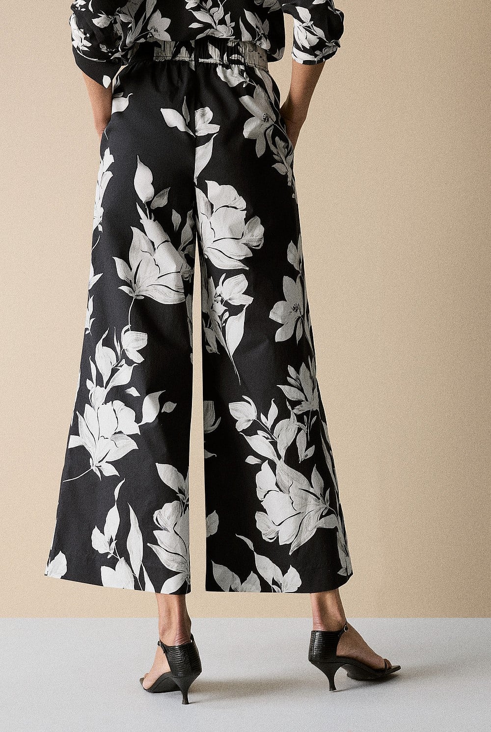 Cotton Contrast Floral Wide Leg Pant
