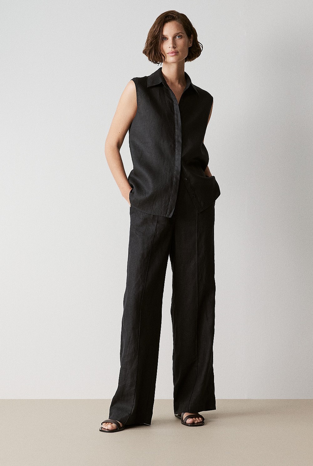 Linen Sleeveless Shirt