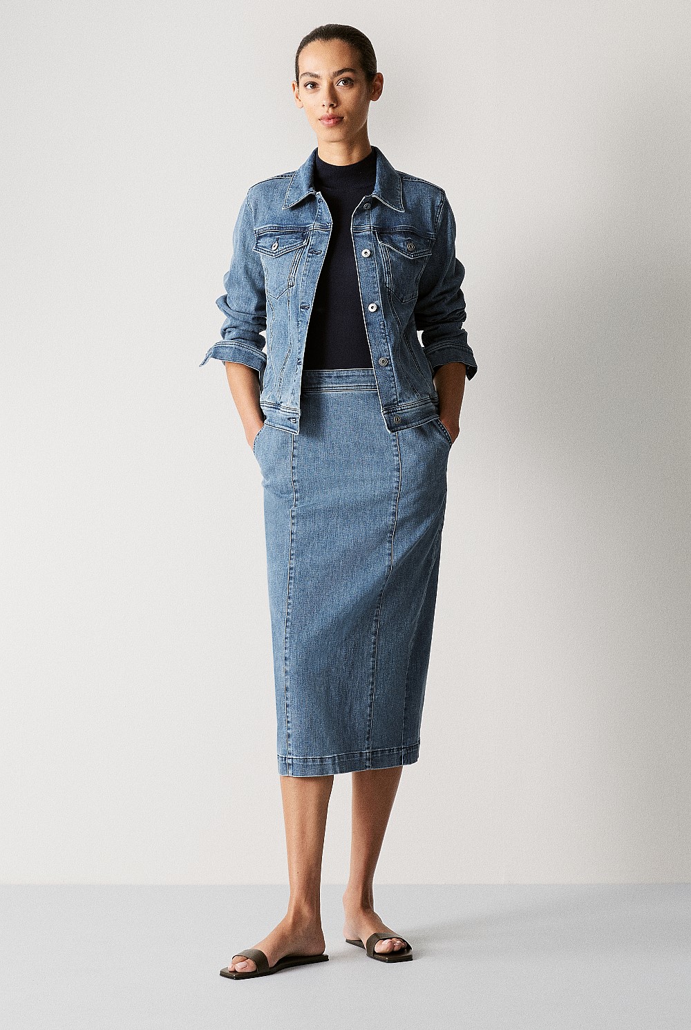 Classic Pocket Stretch Denim Jacket