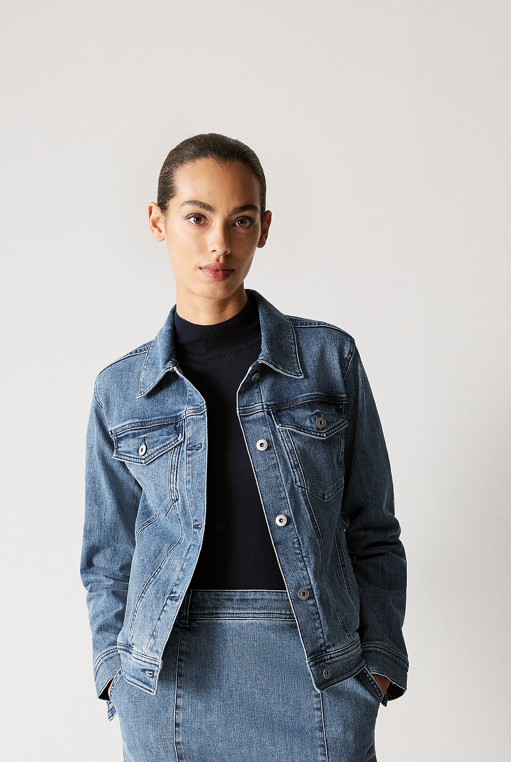 Classic Pocket Stretch Denim Jacket