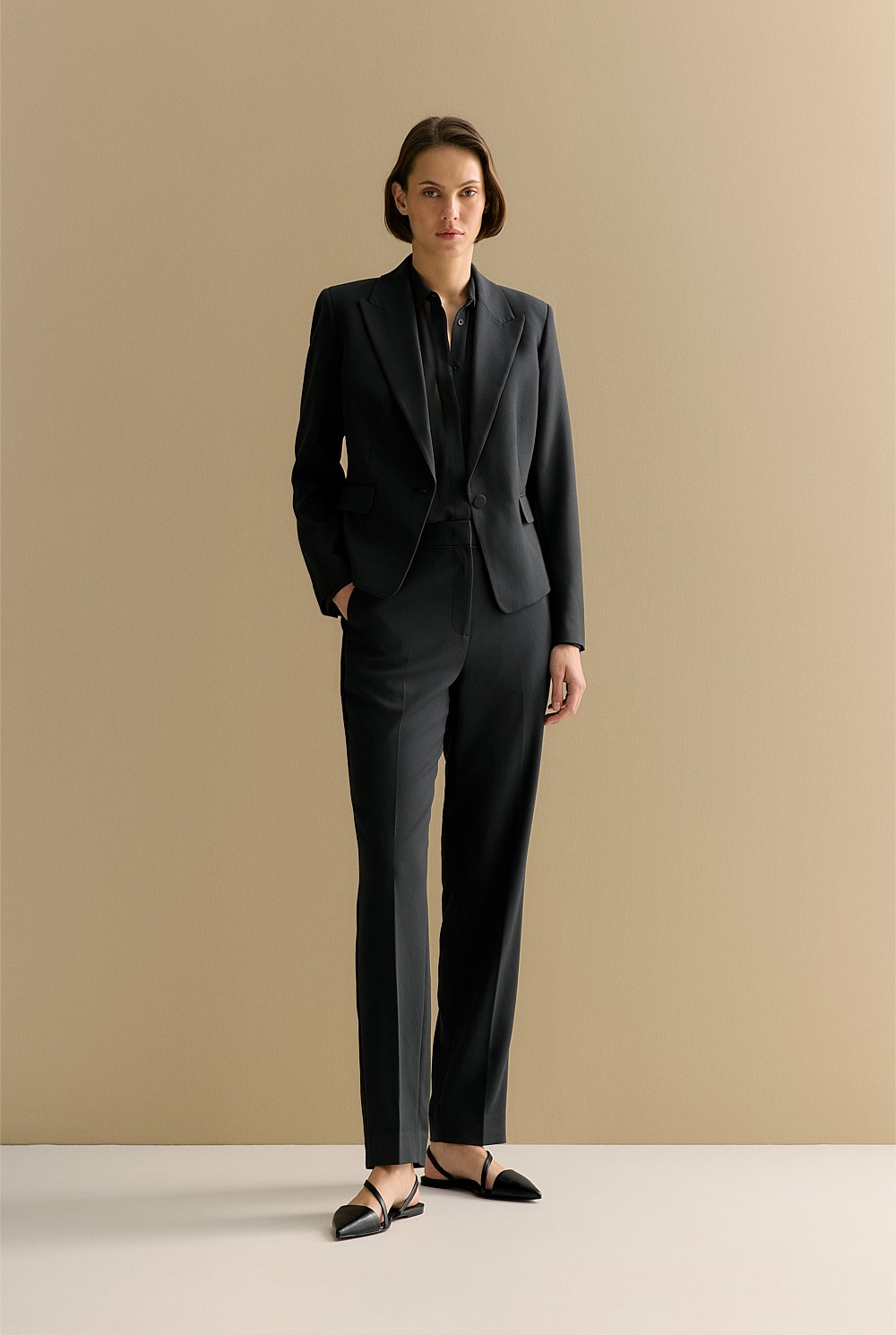 Piping Detail Straight Leg Pant