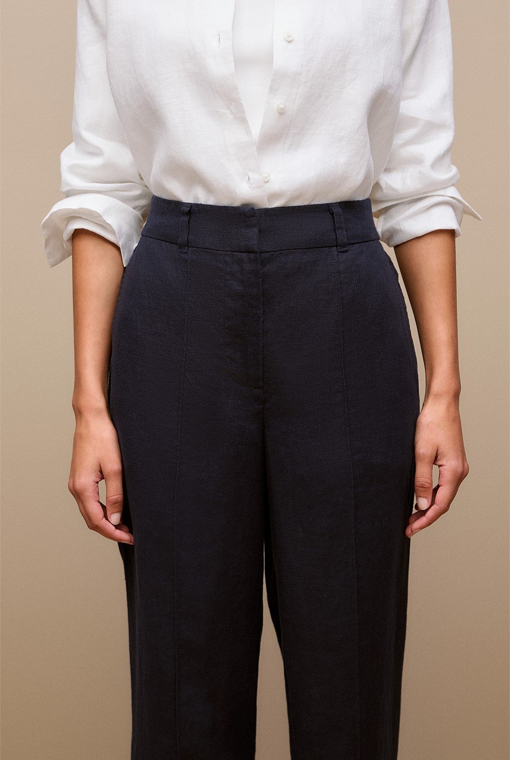 Linen Pintucked Pant
