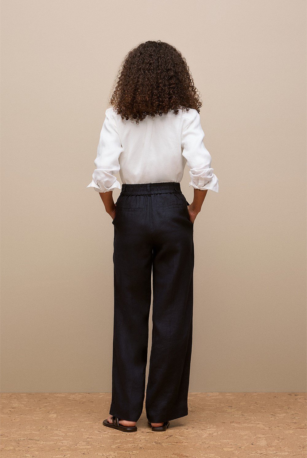 Linen Pintucked Pant