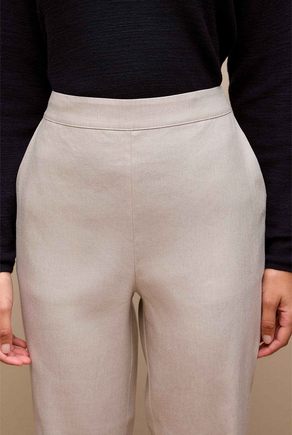Stretch Linen Blend Pull On Pant