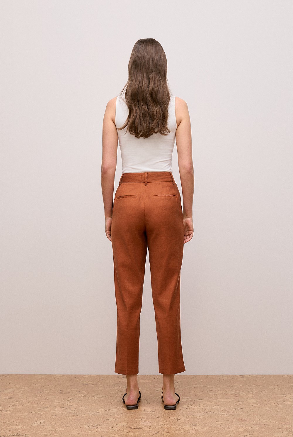 Tapered Leg Pant