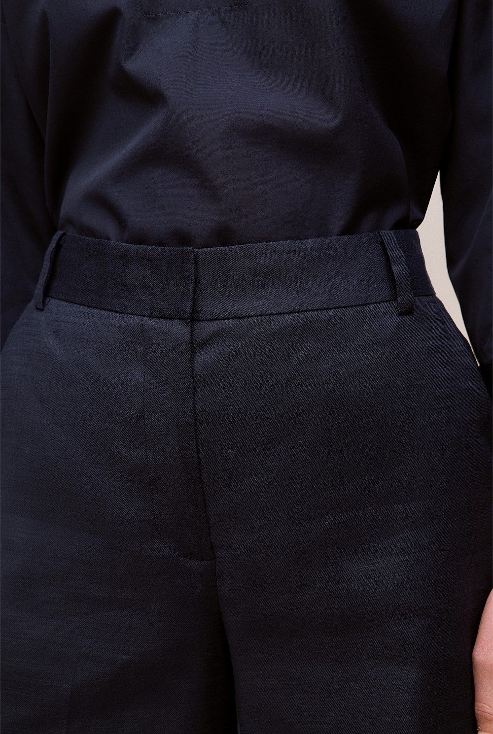 Stretch Linen Blend Tailored Short
