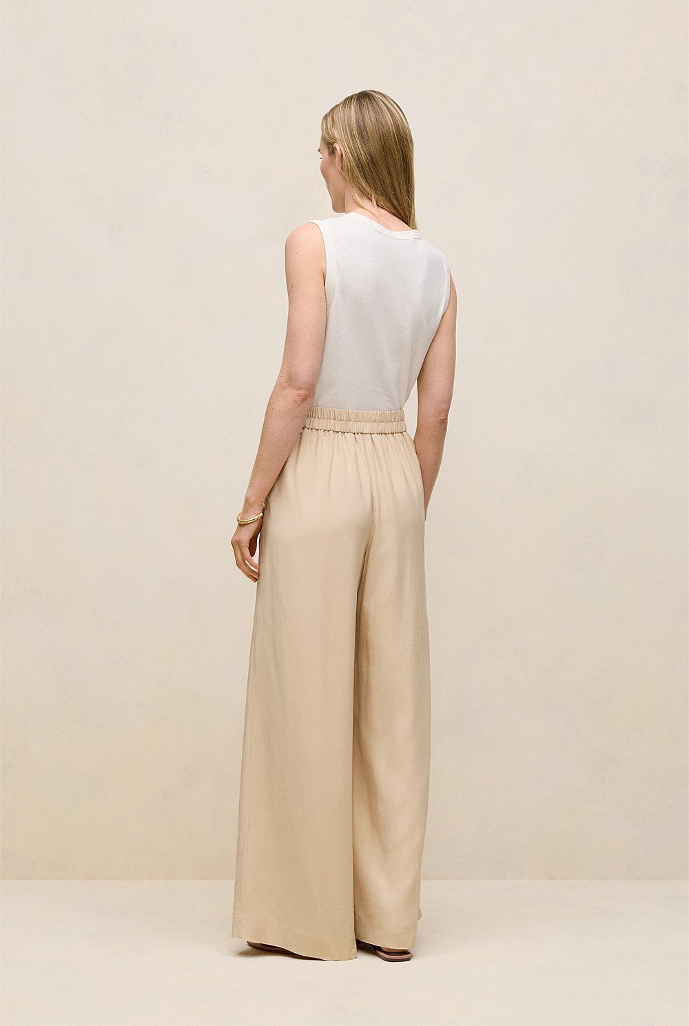 Pleat Front Wide Leg Pant