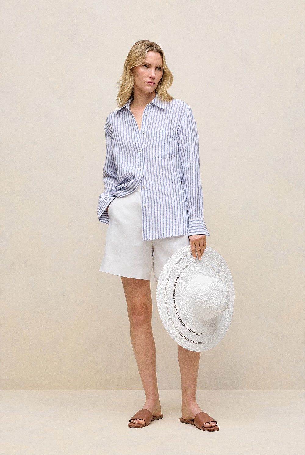 Stretch Linen Blend Tailored Short