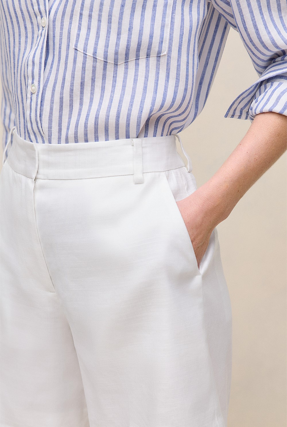 Stretch Linen Blend Tailored Short