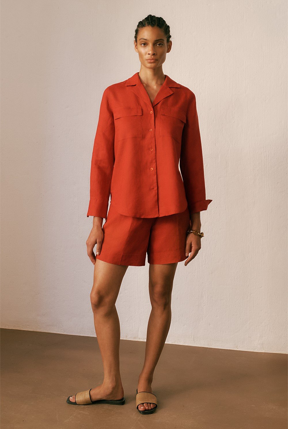 Linen Tailored Short