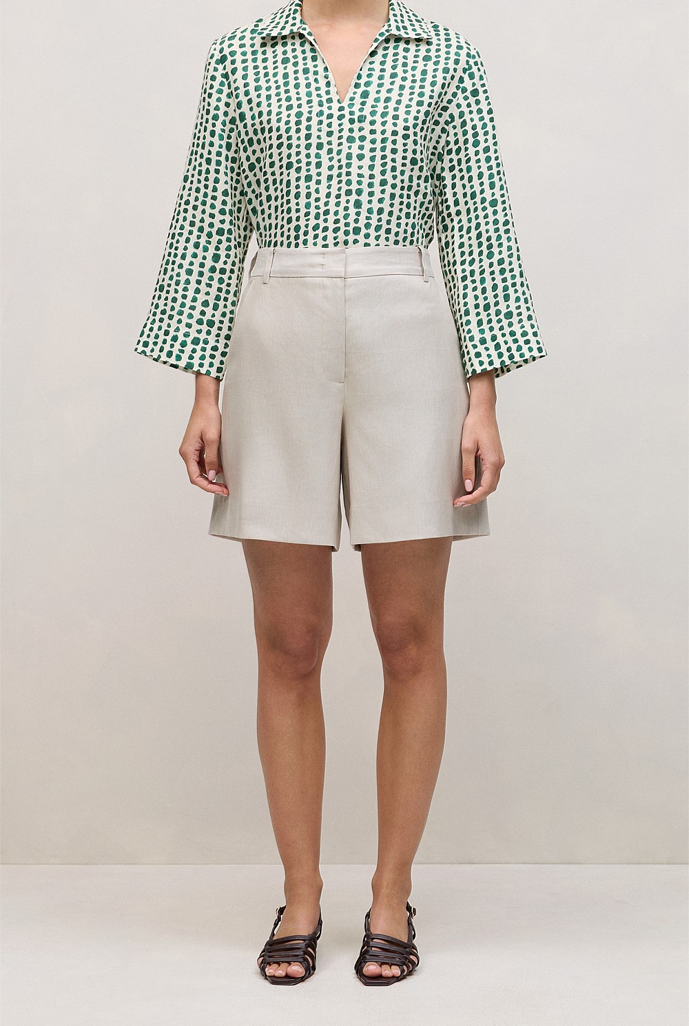 Yarn Dyed Linen Blend Tailored Short