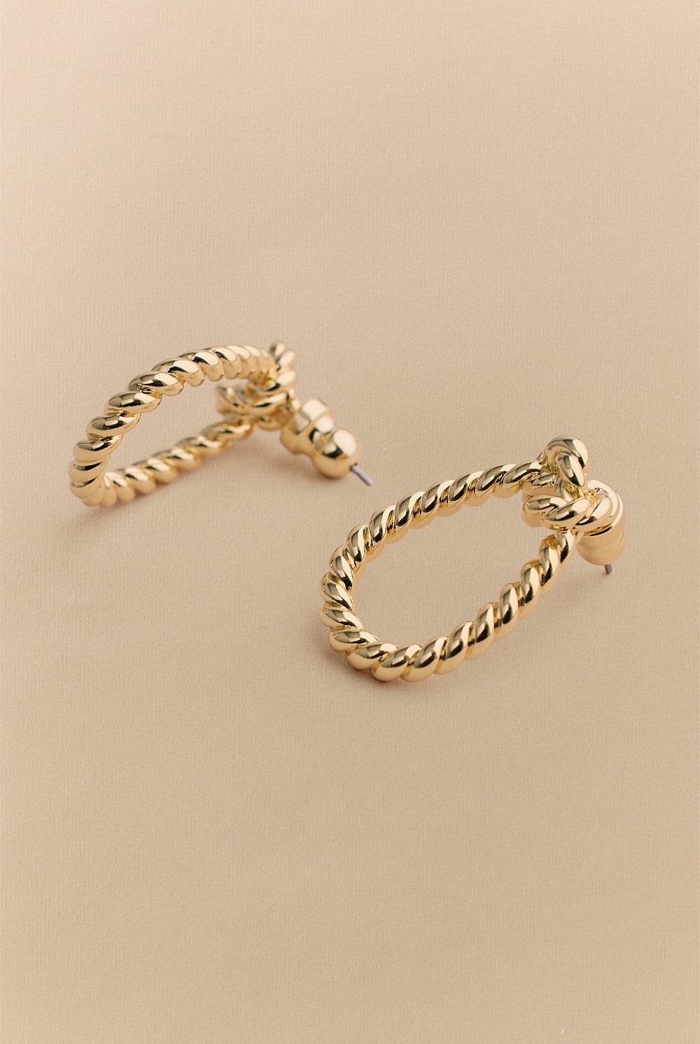 Dolina Drop Earrings