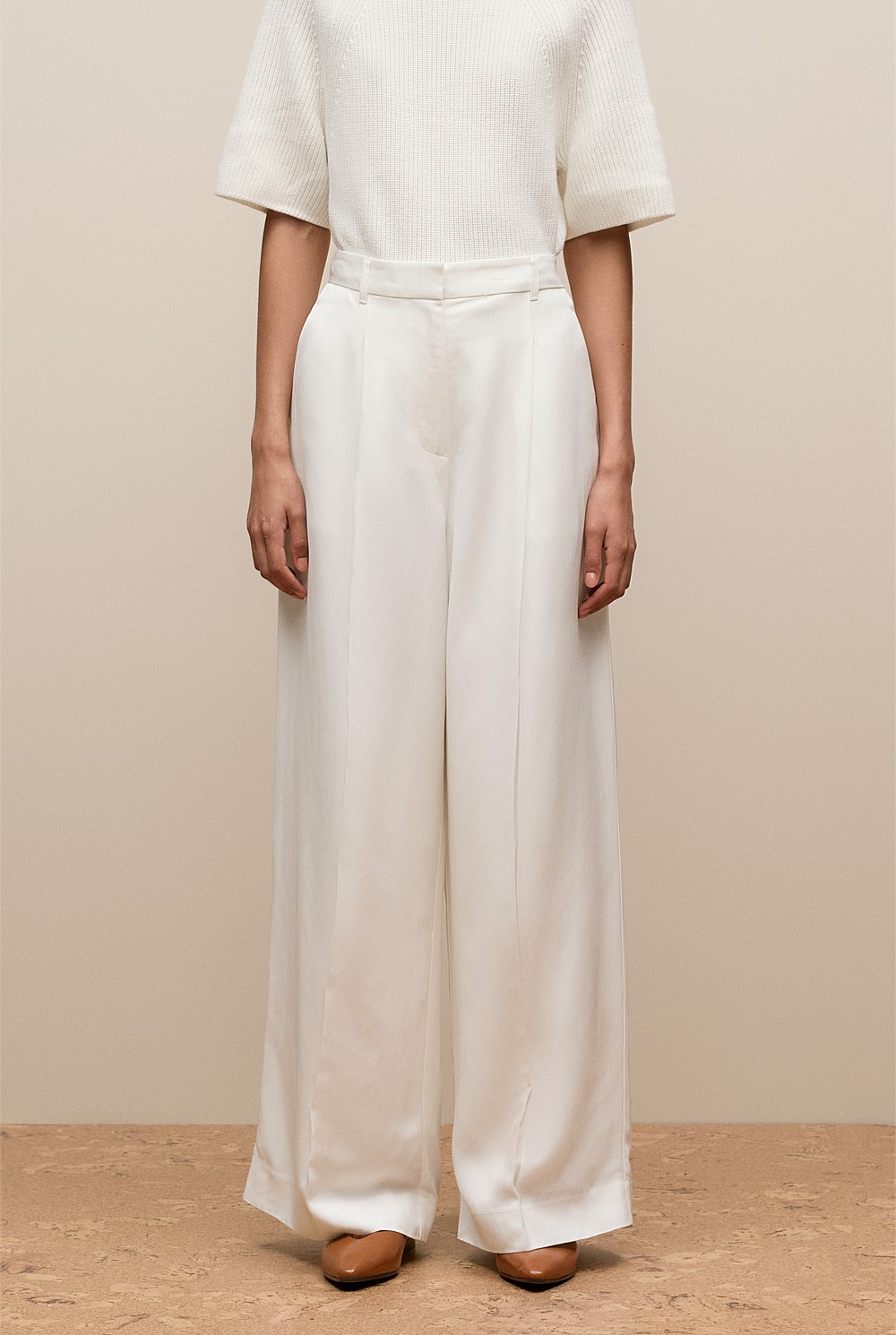 Tailored Wide Leg Pant