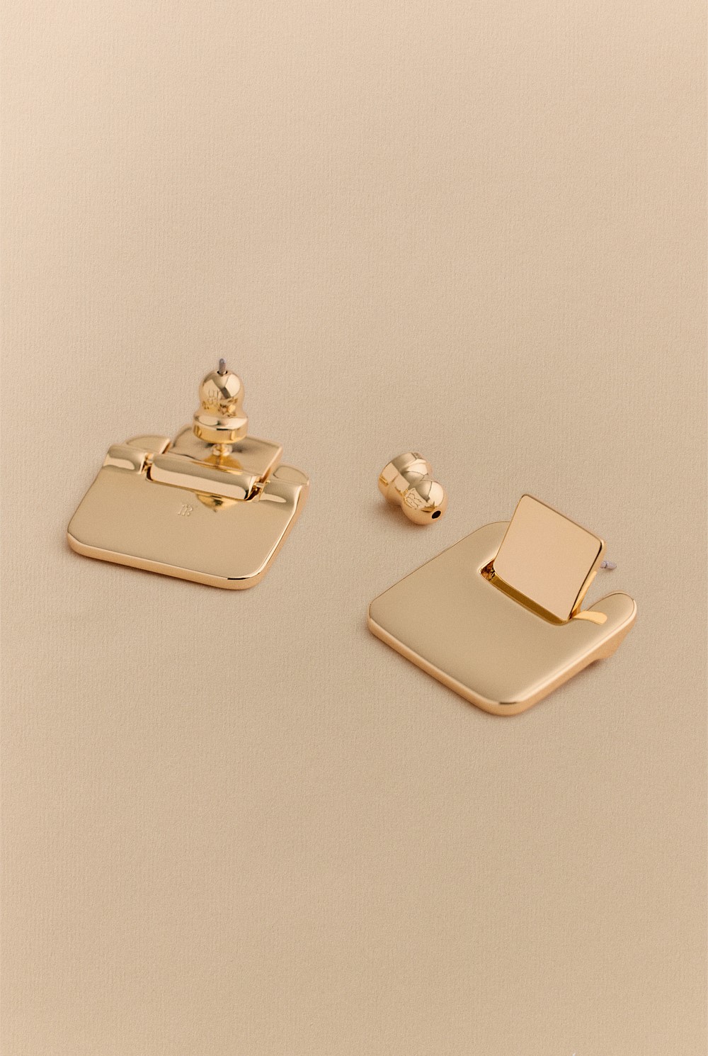 Thera Earring