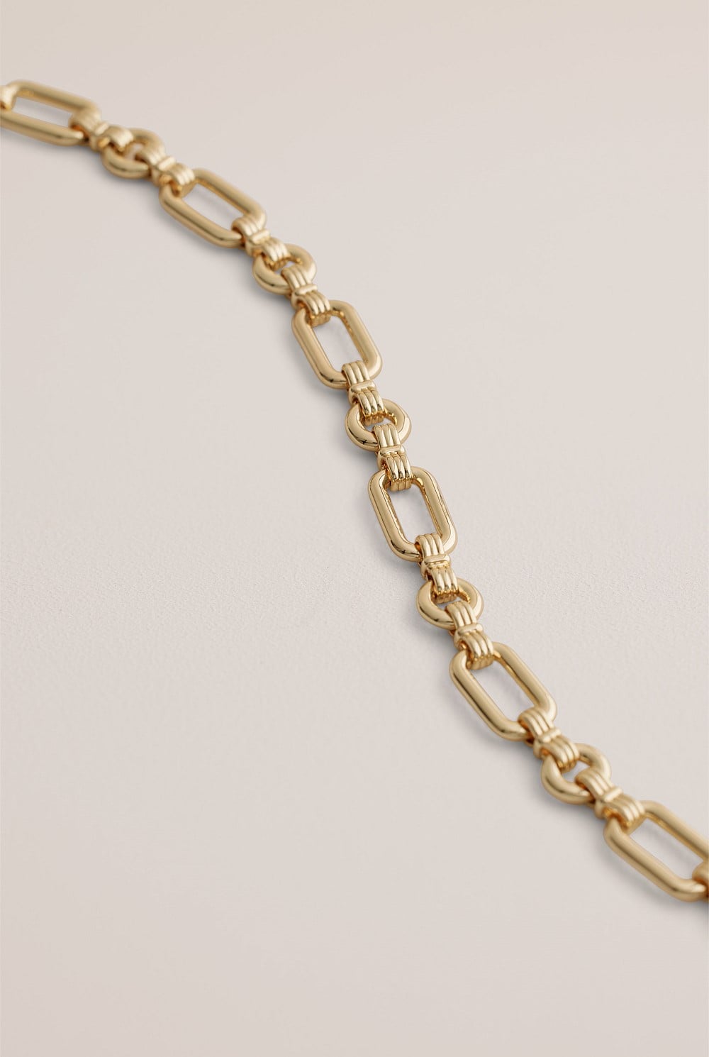 Orne Chain Necklace