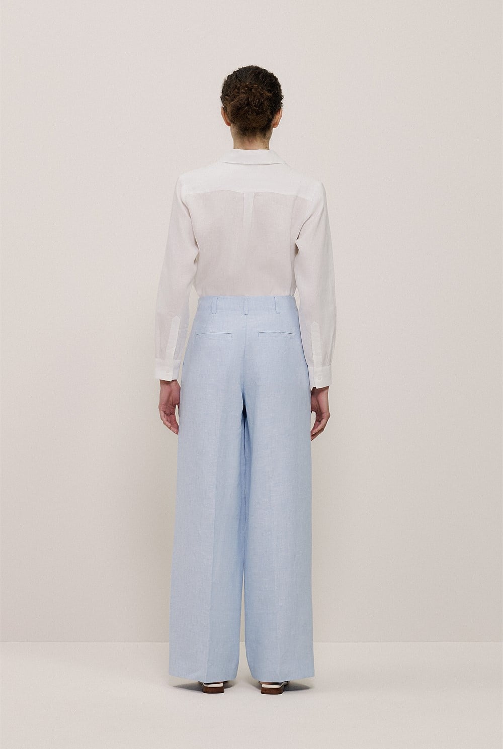 Yarn Dyed Linen Pleat Detail Pant