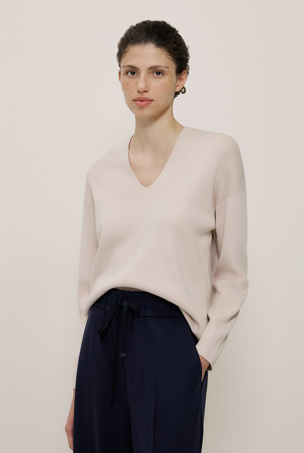 Sculpted V Neck Knit