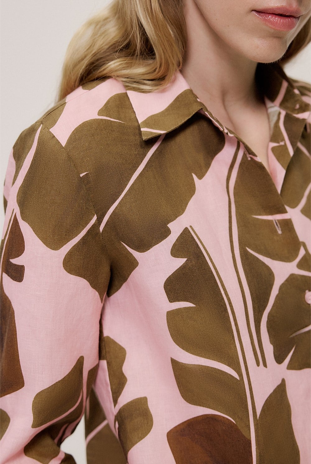 Solara Linen Long Sleeve Shirt
