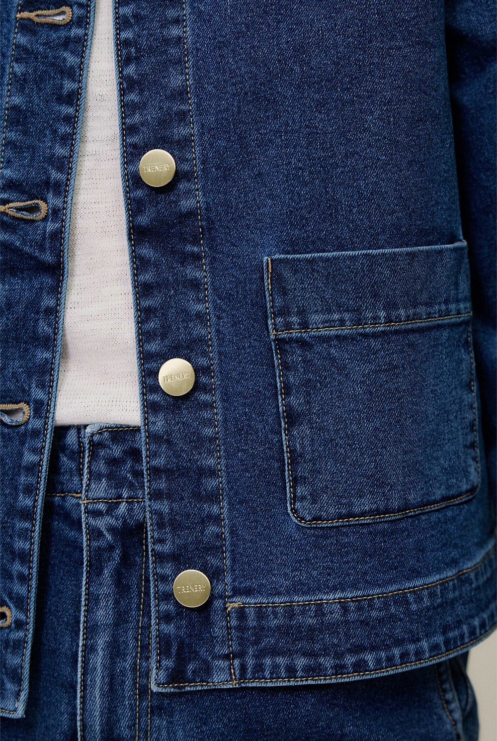 Collarless Cropped Denim Jacket
