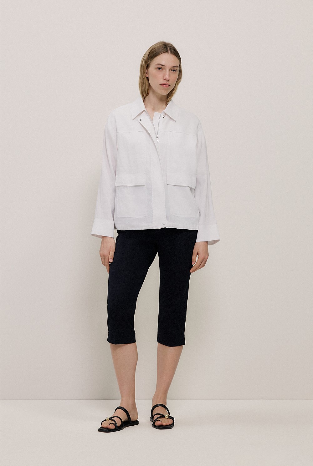 Bi-Stretch Capri Pant