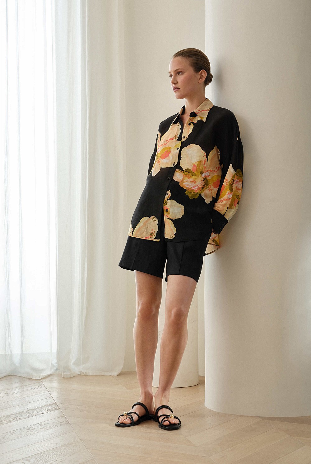 Stretch Linen Blend Short