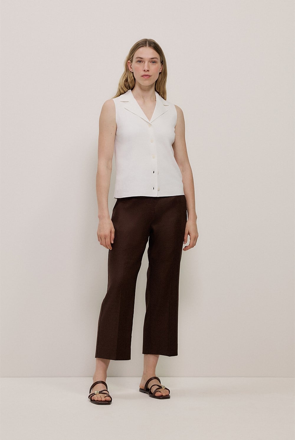 Stretch Linen Blend Cropped Pant