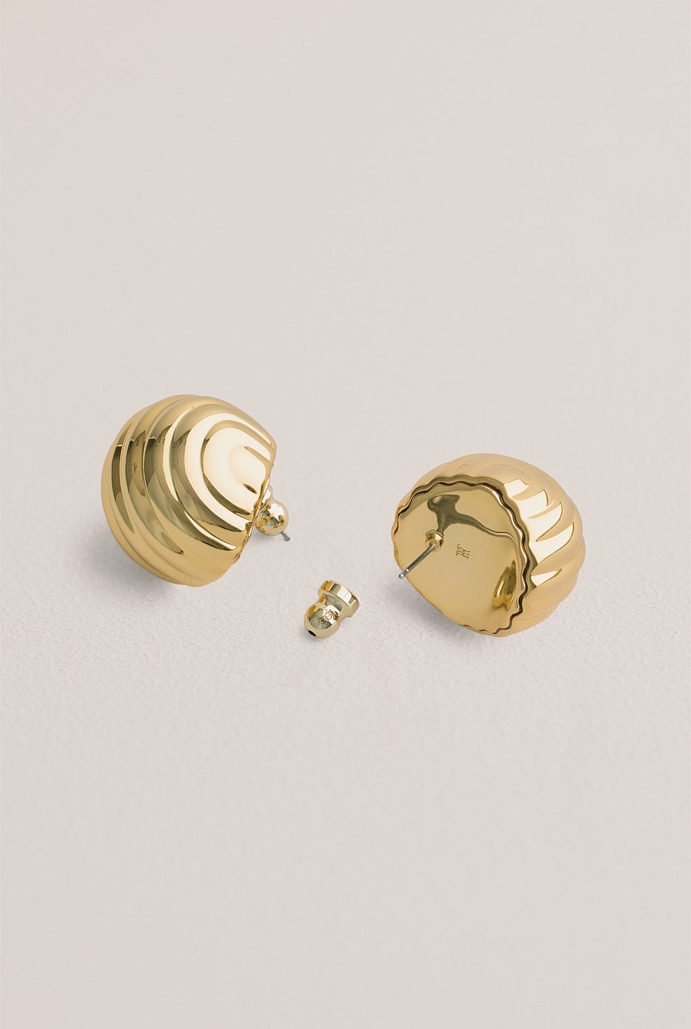 Selin Stud Earrings
