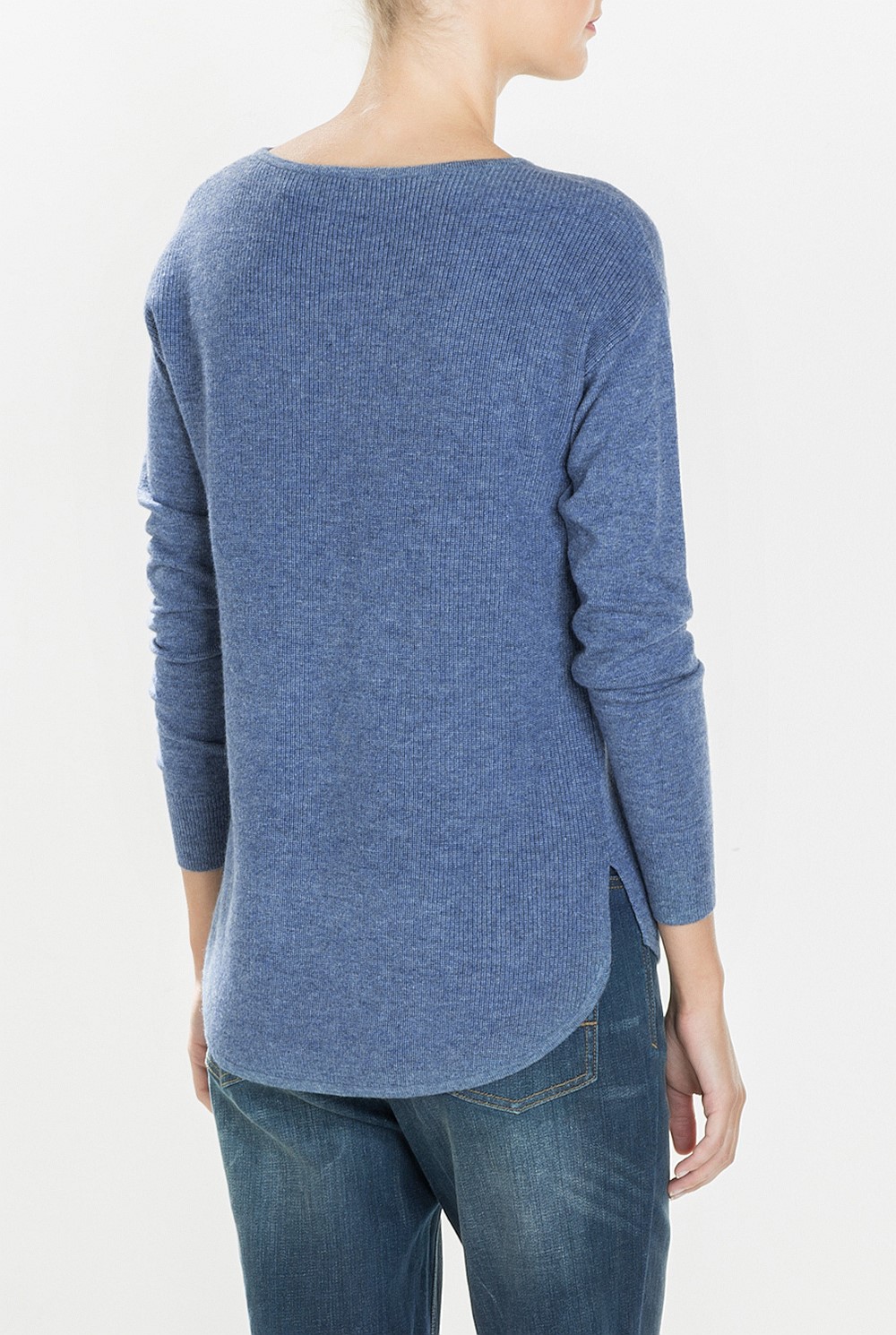 Curved Hem Knit