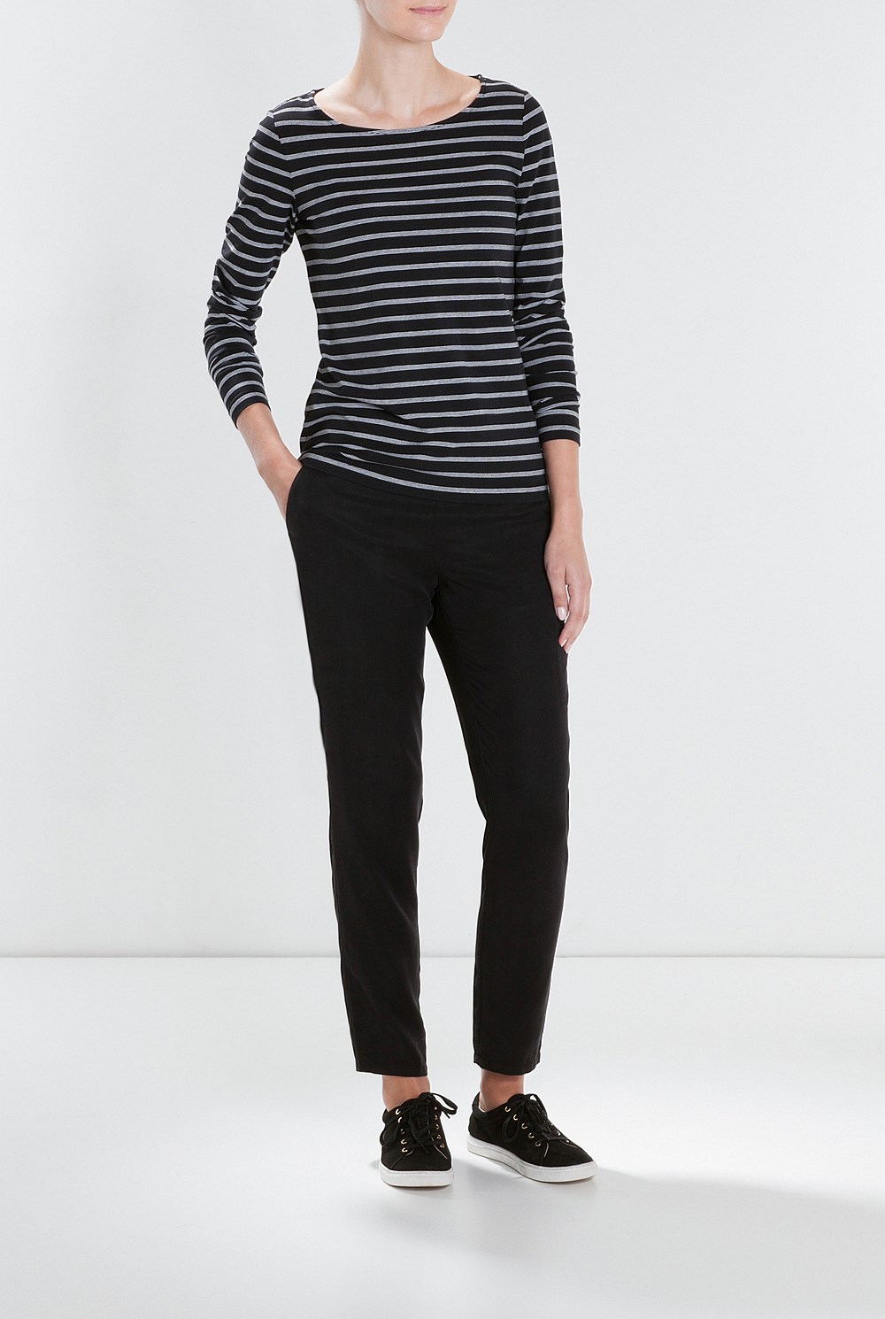 Long Sleeved Fine Striped T-Shirt