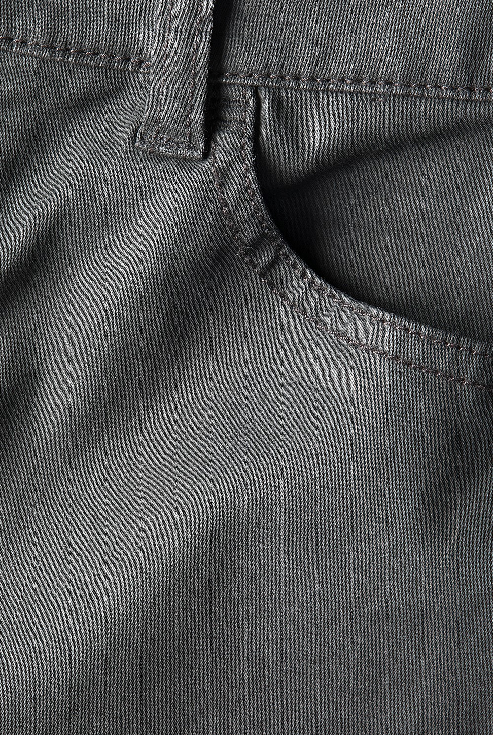 Coated Slim Jean