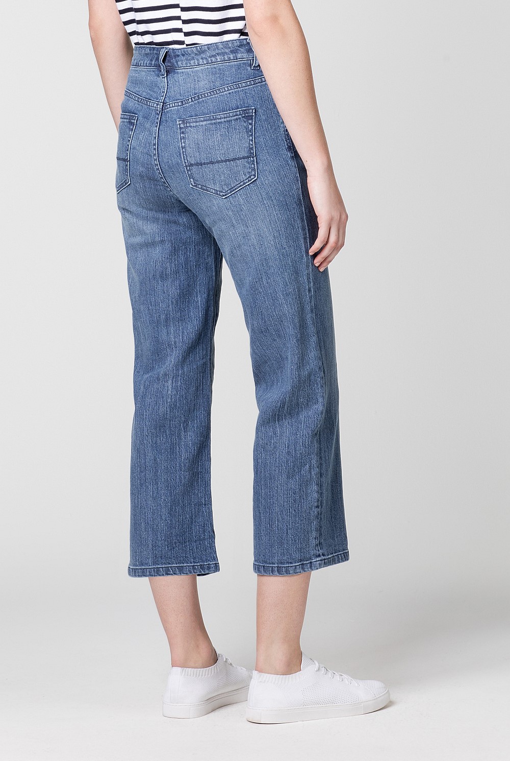 Wide Leg Cropped Jean