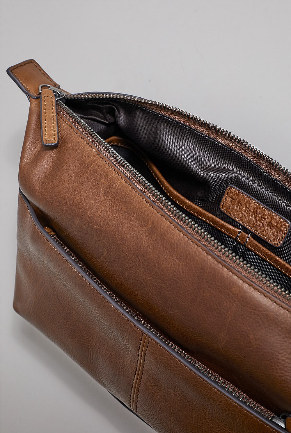 Marc Leather Wash Bag