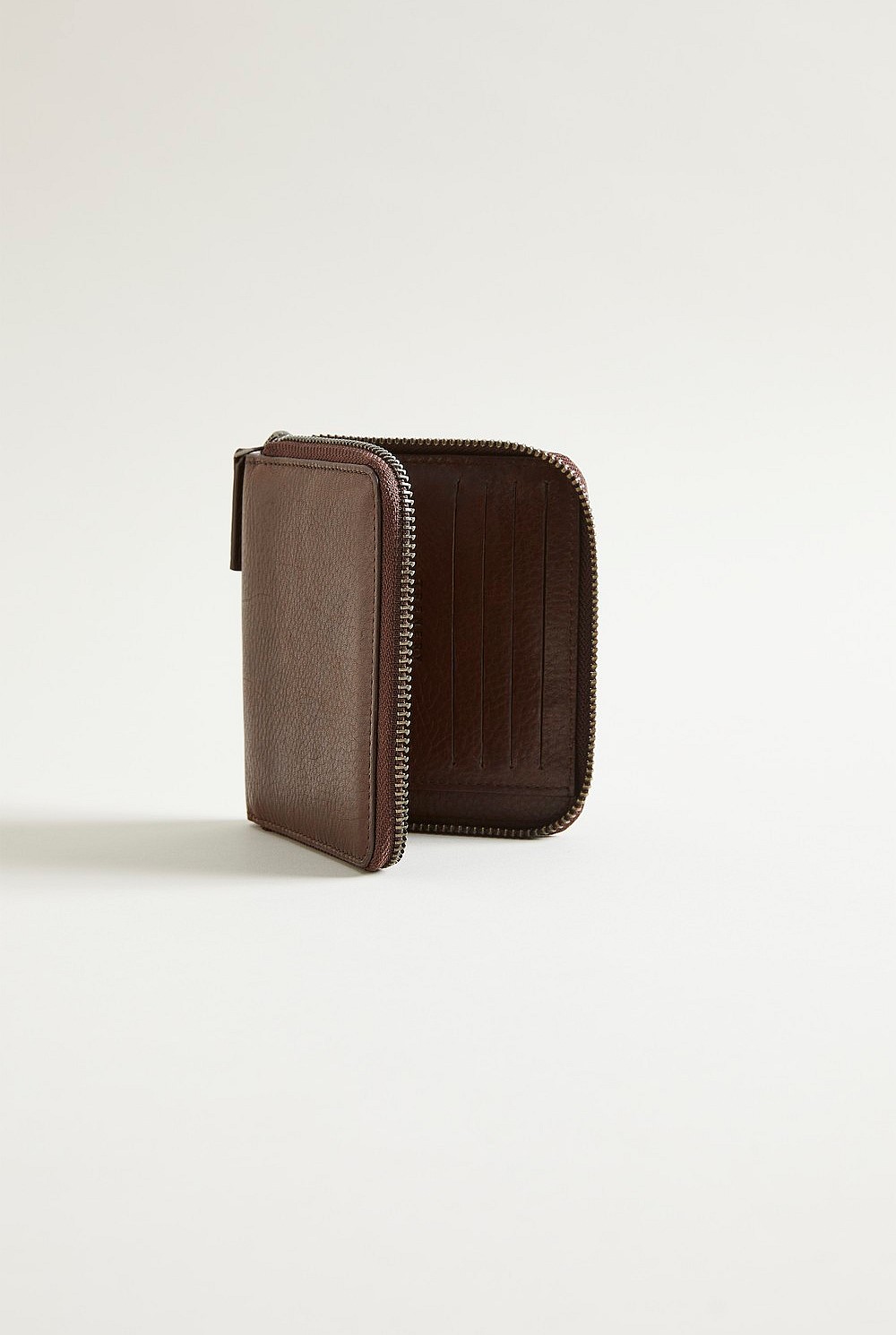 Zip Pebble Leather Wallet