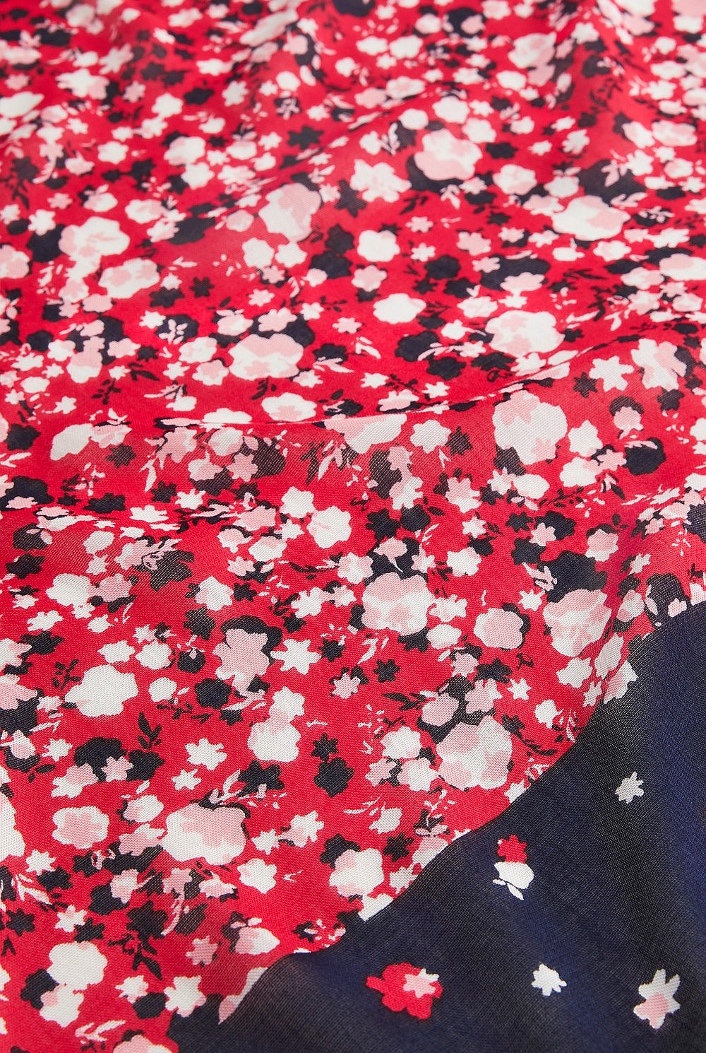 Kimia Floral Scarf