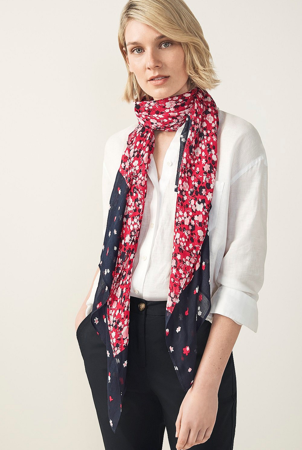 Kimia Floral Scarf
